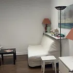 Beautiful Flat Champs-Elysée